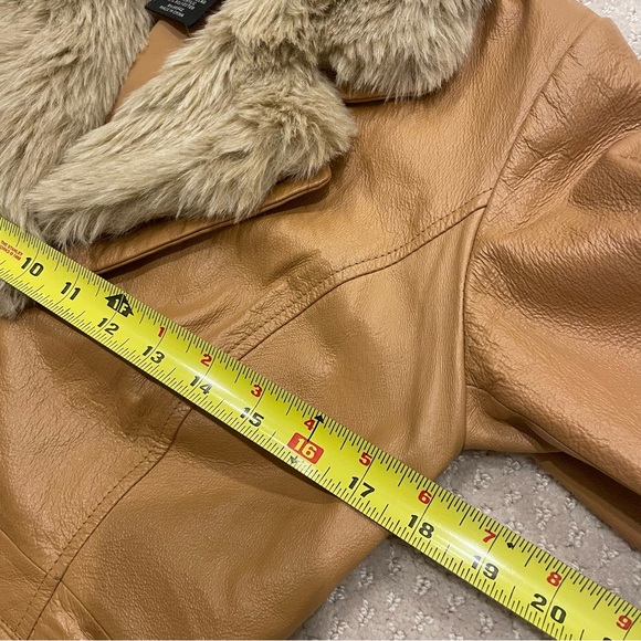 Vintage 90s Leather Jacket Fur Collar Metro Style Classic Punk 70s Style Size 4 - Picture 6 of 7